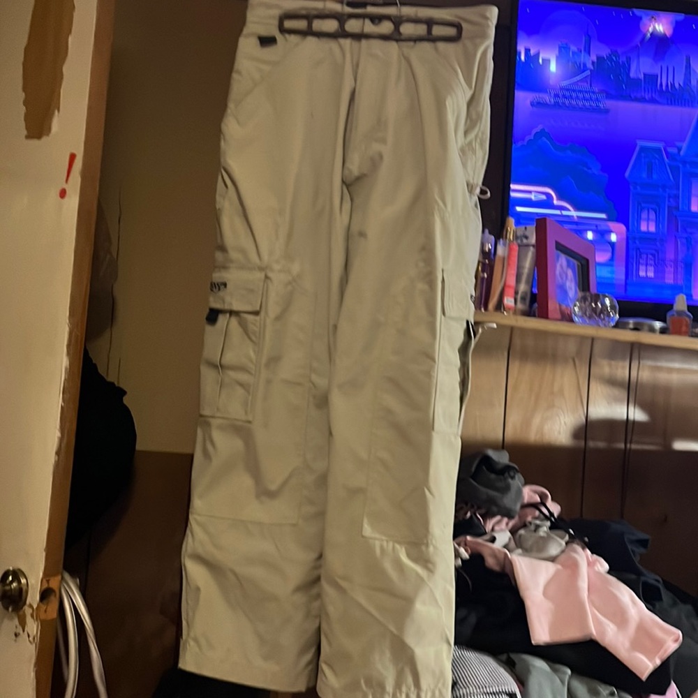 SMP, spin concepts, men’s snowboarding pants, new without tags, size medium tan